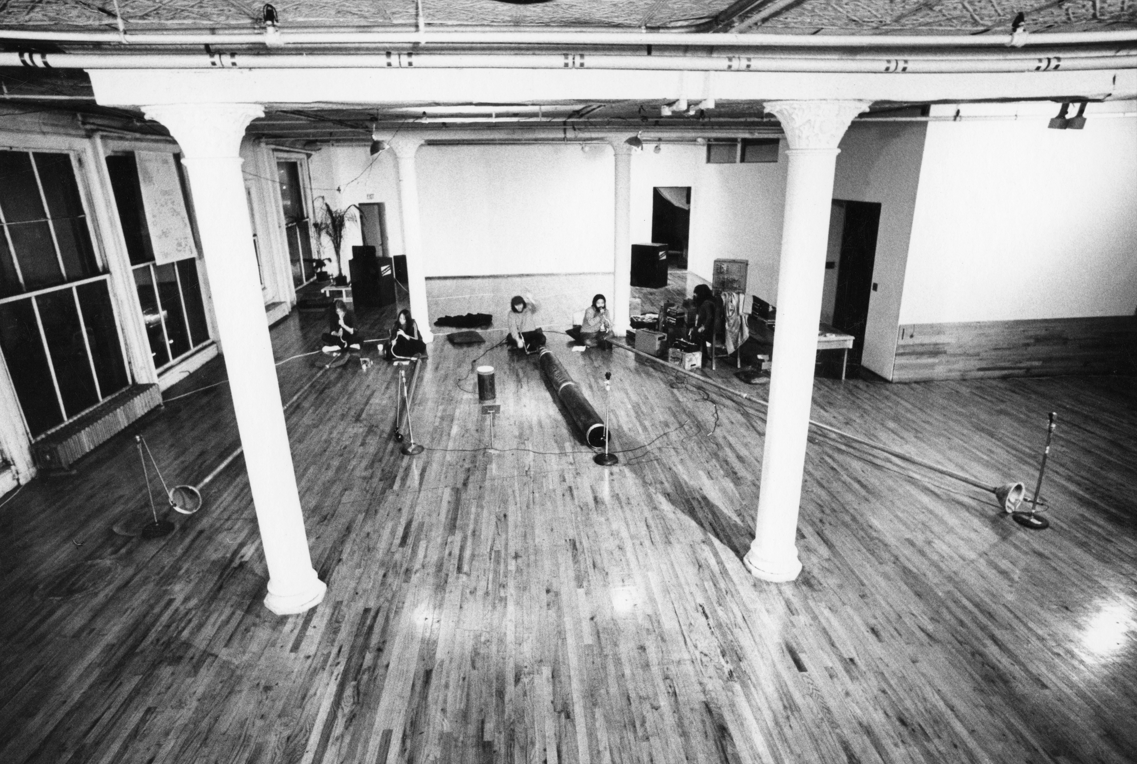 Earth Horns with Electronic Drone performance at The Kitchen, New York, January 1974. Photo by Seiji Kakizaki.
